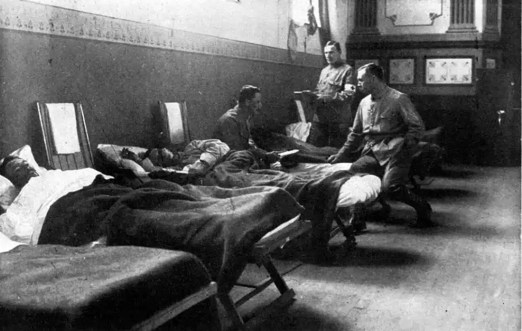Arthur Conan Doyle / Biografía 10 Arthur Conan Doyle durante su estancia en el frente de la Guerra de los Bóers en 1900.